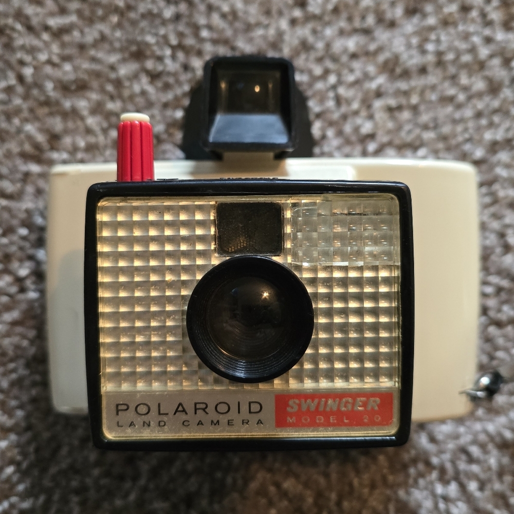 Polaroid Swinger Model 20 Vintage Retro Instant Camera UNTESTED